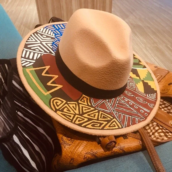 Custom Queen Fedora - Picture 5 of 9